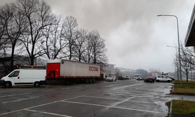 Incendio In Un Azienda Colonna Di Fumo Visibile A Settimo Prima Settimo