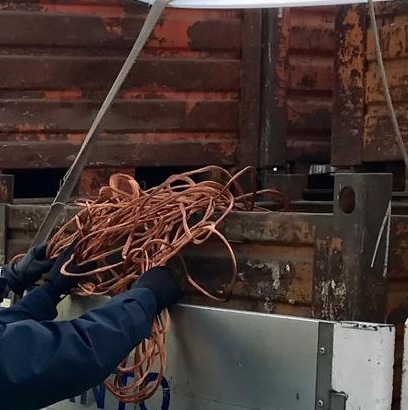 Furti ripetuti all’ecocentro:  tre finiscono in manette