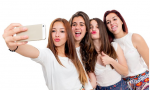 L'esercito dei selfie, vanità o patologia? La nostra inchiesta