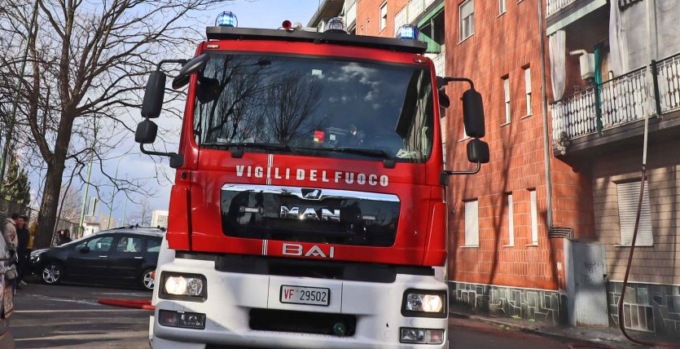 Per l'incendio in azione soccorritori dei Vigili del fuoco e del 118