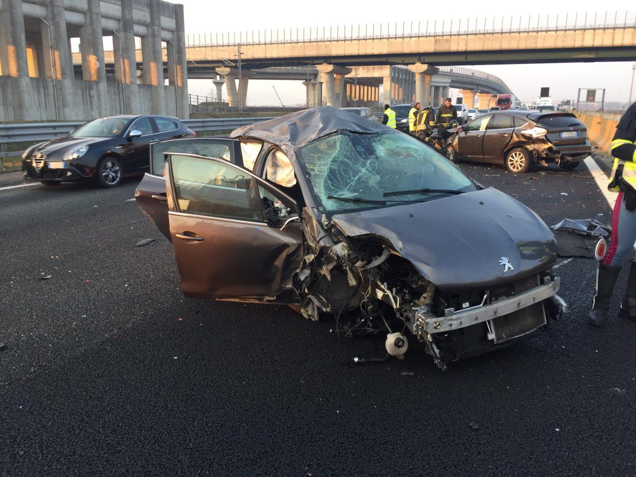 Incidente sull’autostrada A4, feriti in ospedale