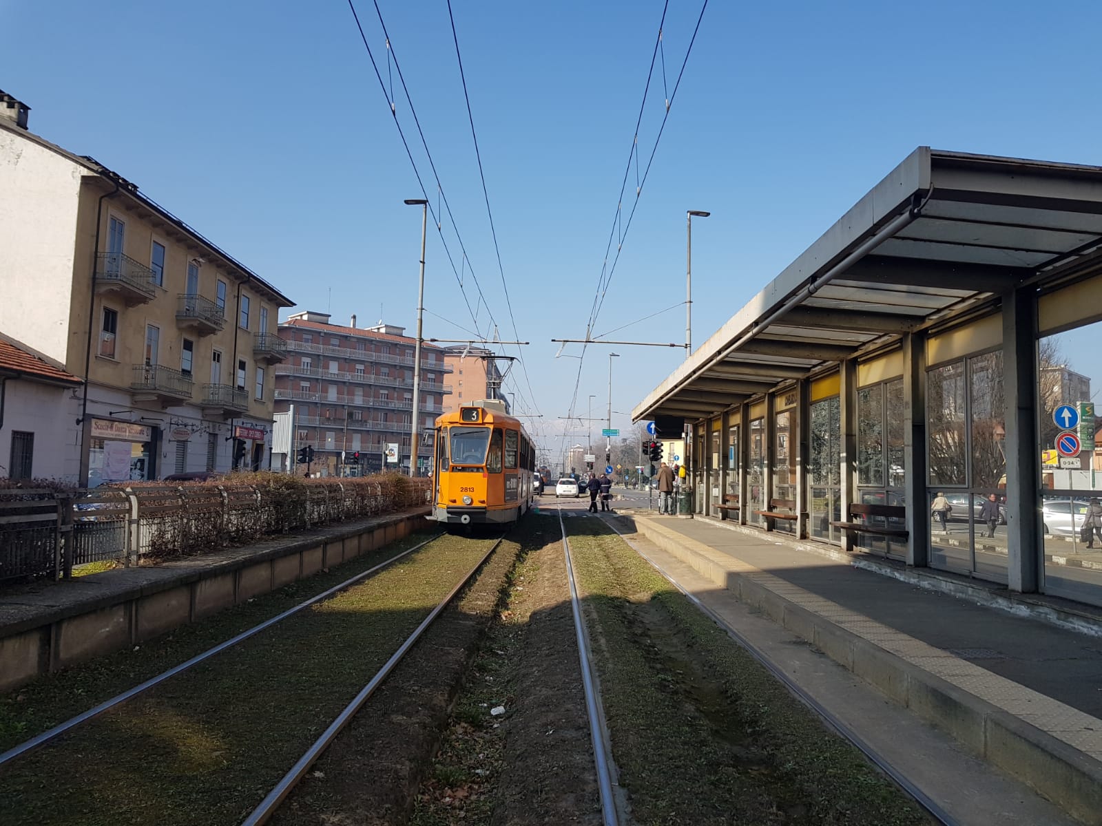 Un'anziana è stata investita da un tram della linea 3 a Torino