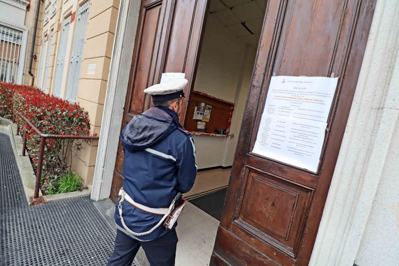 Gli uffici comunali di Settimo restano chiusi al pubblico