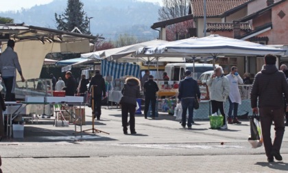 Il mercato di via Castiglione anticipato all'ultimo dell'anno
