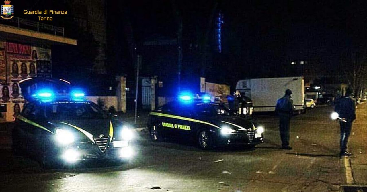 Droga abbandonata vicino alla discoteca, sequestrata