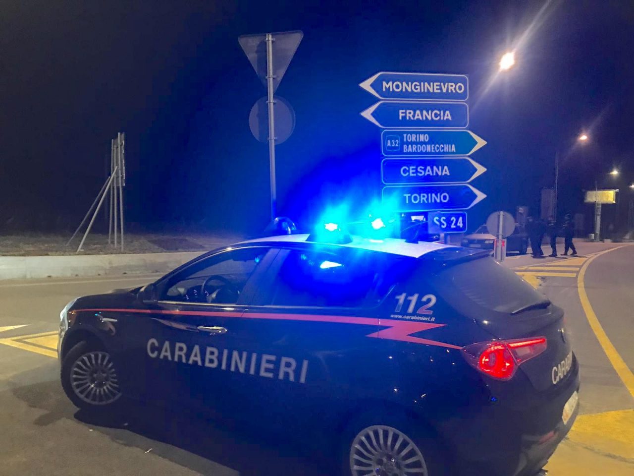 I Carabinieri della Compagnia di Susa al lavoro per i controlli durante la notte