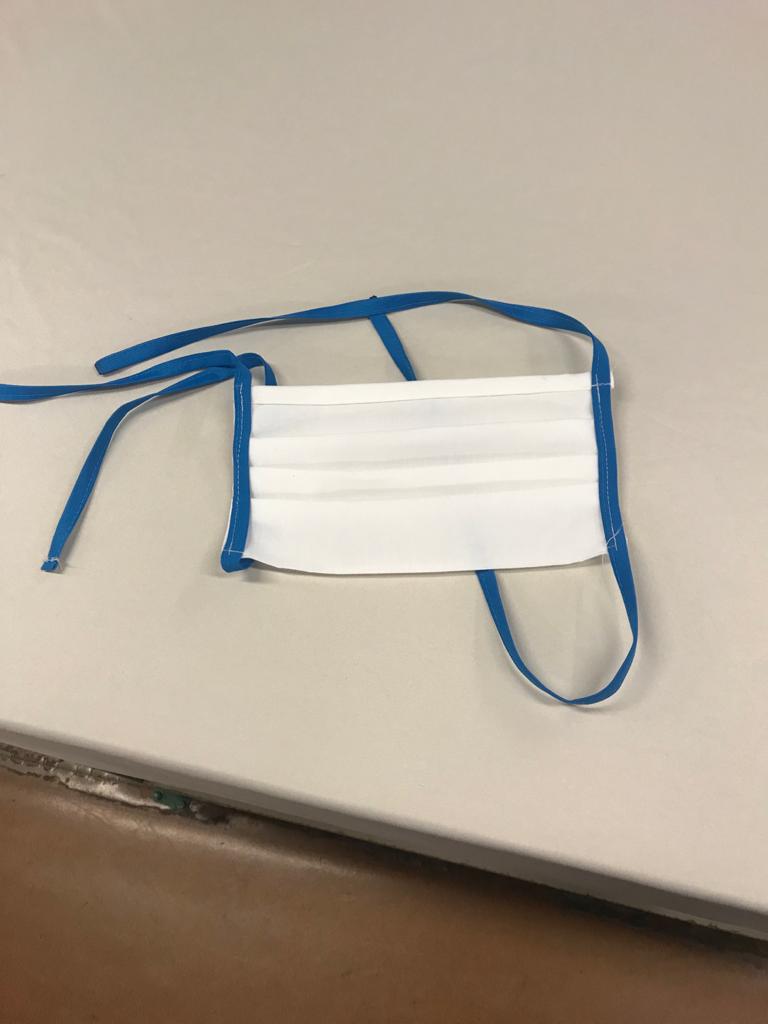 Mascherine obbligatorie per gli addetti alle vendite (raccomandate invece per chi va a comprare)