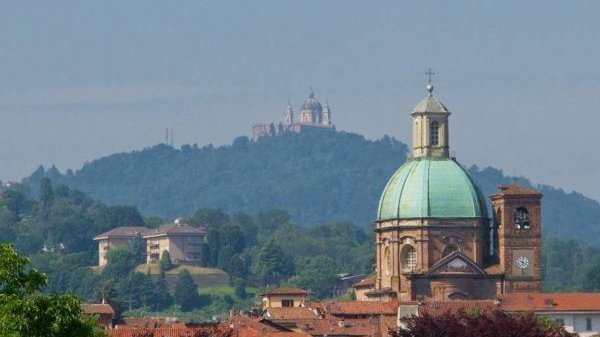 Coronavirus, le misure della giunta e le iniziative di volontariato per aiutare i bisognosi
