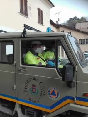 Coronavirus, Sciolze inizia la distribuzione delle mascherine (una per famiglia) con la Protezione Civile H24