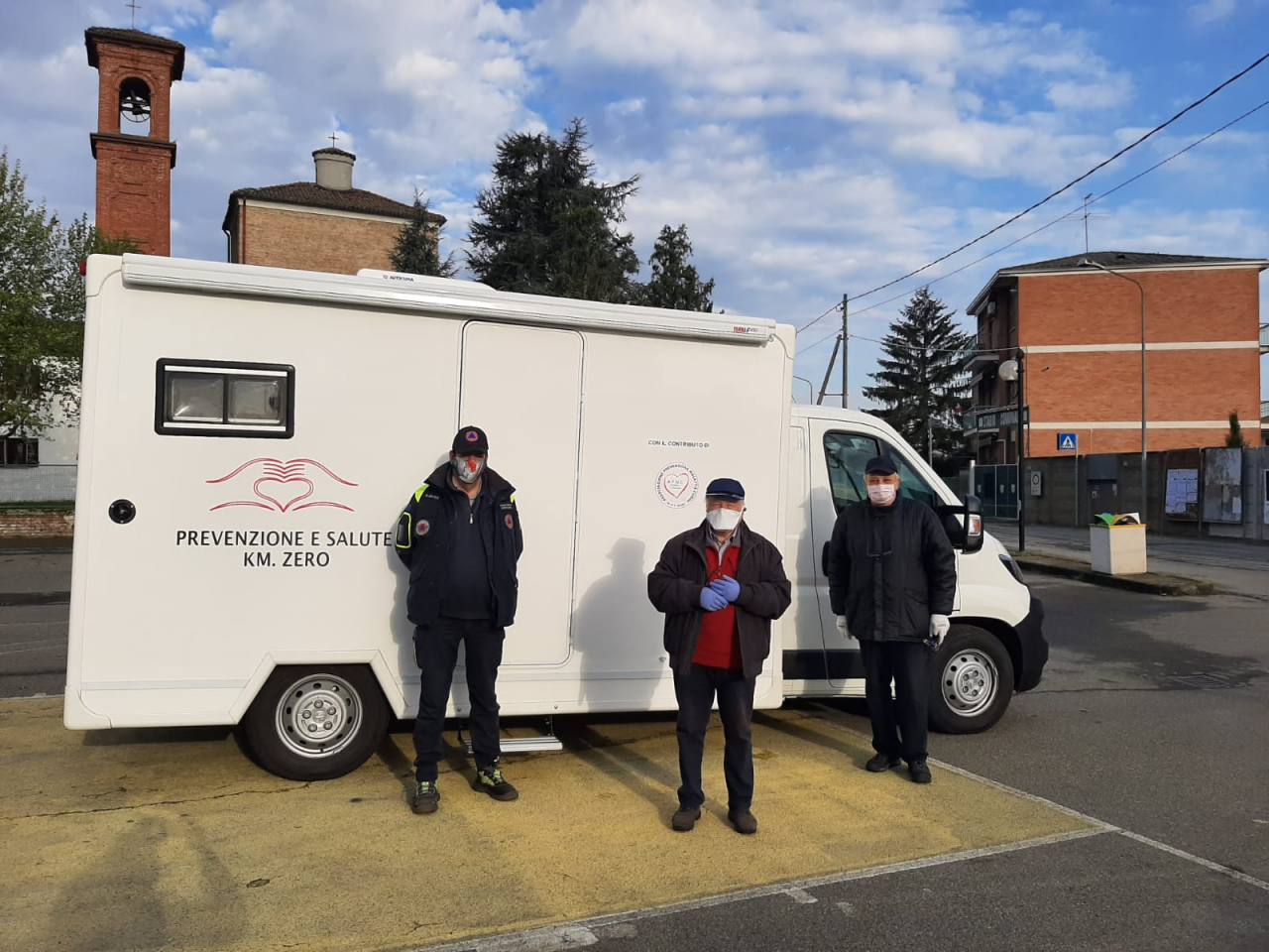 Tamponi nelle Rsa, è operativa la seconda unità mobile