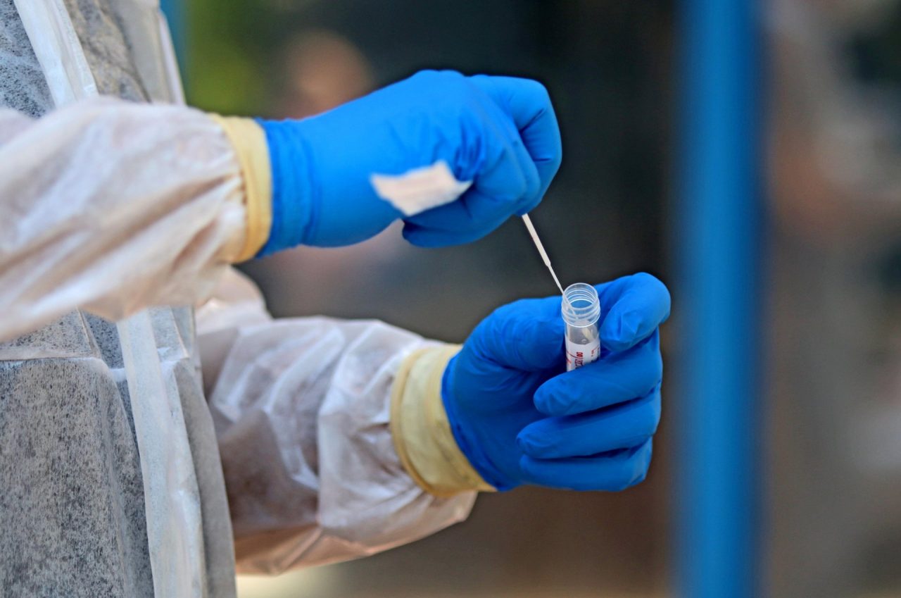 Coronavirus, oggi (7 dicembre) sono meno di mille i nuovi positivi