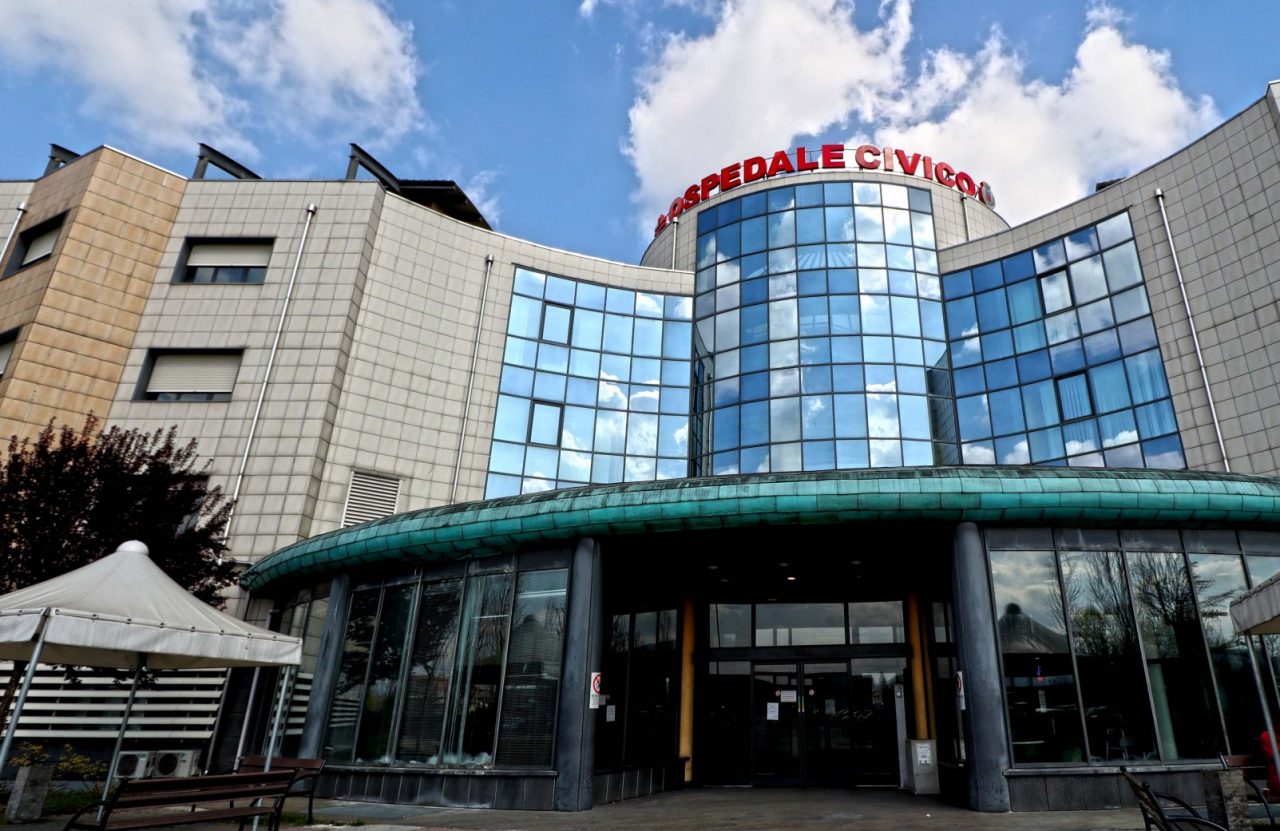 Settimo Torinese, anziani legati, sedati e maltrattati: la Procura indaga su 24, tra medici e infermieri