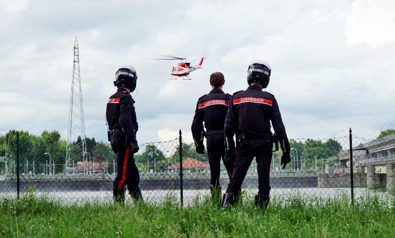 Si getta in acqua, il suo corpo è ancora disperso FOTO E VIDEO DEI SOCCORSI
