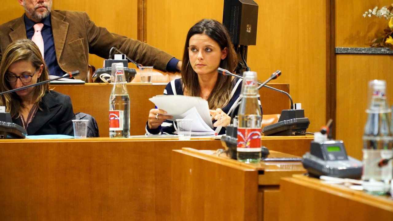 La Giunta perde i pezzi, l’assessora Mazza si dimette