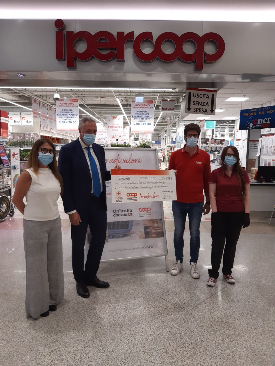 Nova Coop, i dipendenti donano un’ora alla Croce Rossa