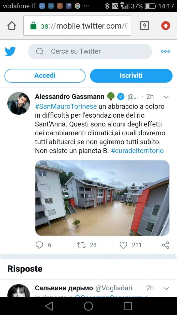 Alessandro Gassmann abbraccia San Mauro