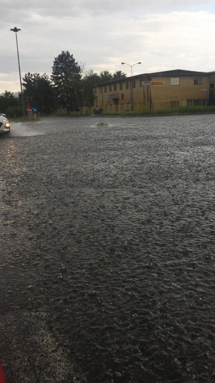 Temporale a San Mauro, strade come fiumi a Pescarito