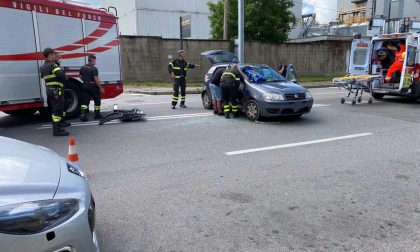 Incidente tra auto, due persone trasportate in ospedale