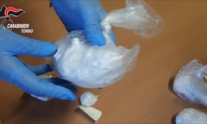 Cocaina nascosta nell'impianto elettrico di un condominio: due in manette