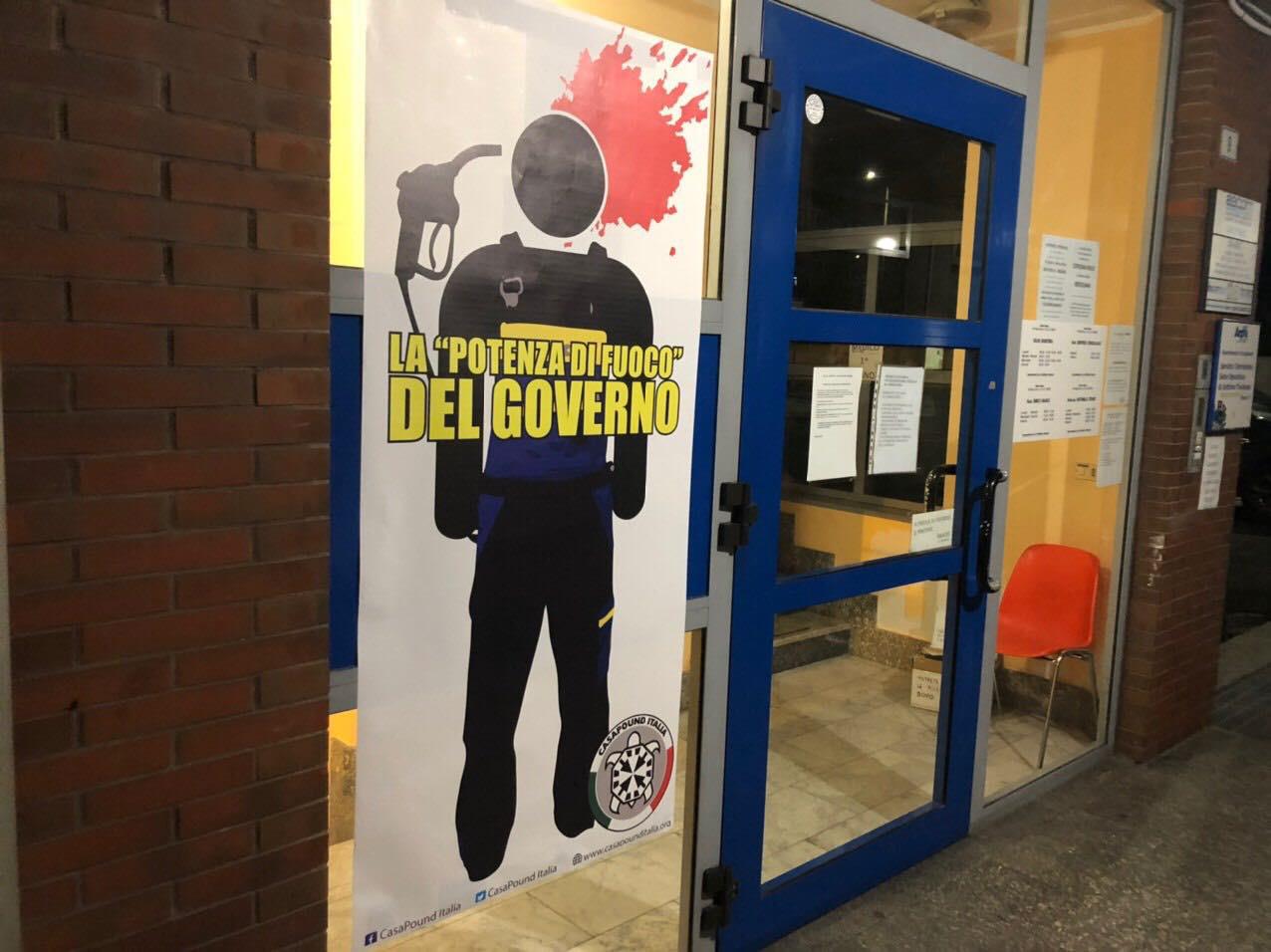 Benzinai, l’azione dimostrativa di Casapound contro il Governo