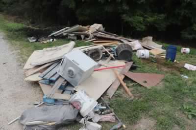 Discariche abusive, “pugno di ferro” del Comune per identificare i colpevoli degli abbandoni