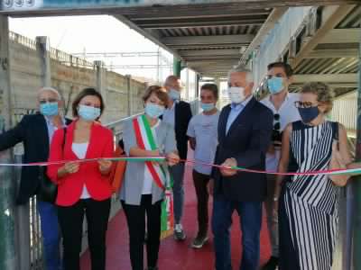 La passerella pedonale torna «in mano» ai cittadini