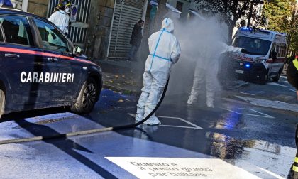 Soccorsi in via Italia, vigili del fuoco, carabinieri e 118 sulla pedonale LE FOTO