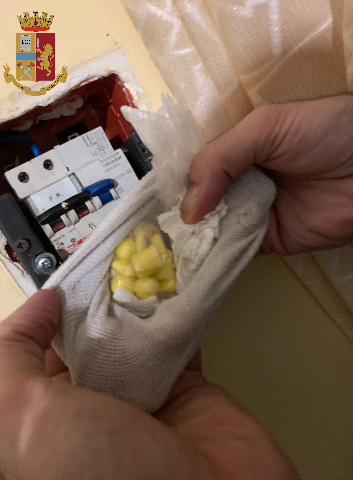 Doppia operazione contro lo spaccio di droga: tre arresti. Sequestrati 20 mila euro