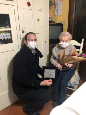 Gli auguri a nonna Giuseppina: ha compiuto 103 anni