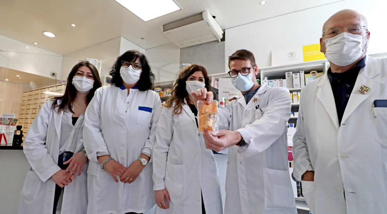 Vaccini AstraZeneca, a Settimo le prime dosi. Ma non parte ancora la vaccinazione