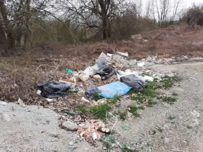 Le discariche abusive continuano a pesare sulle casse comunali: l’anno scorso stanziati 26mila euro, quest’anno previsti già 10mila