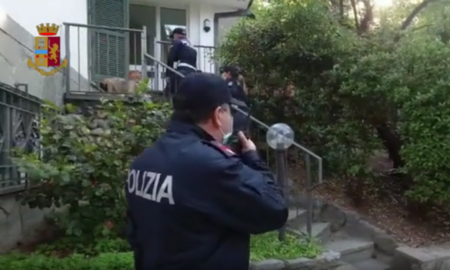 Prometteva di guarire i pazienti modificando il DNA, sedicente guaritrice denunciata