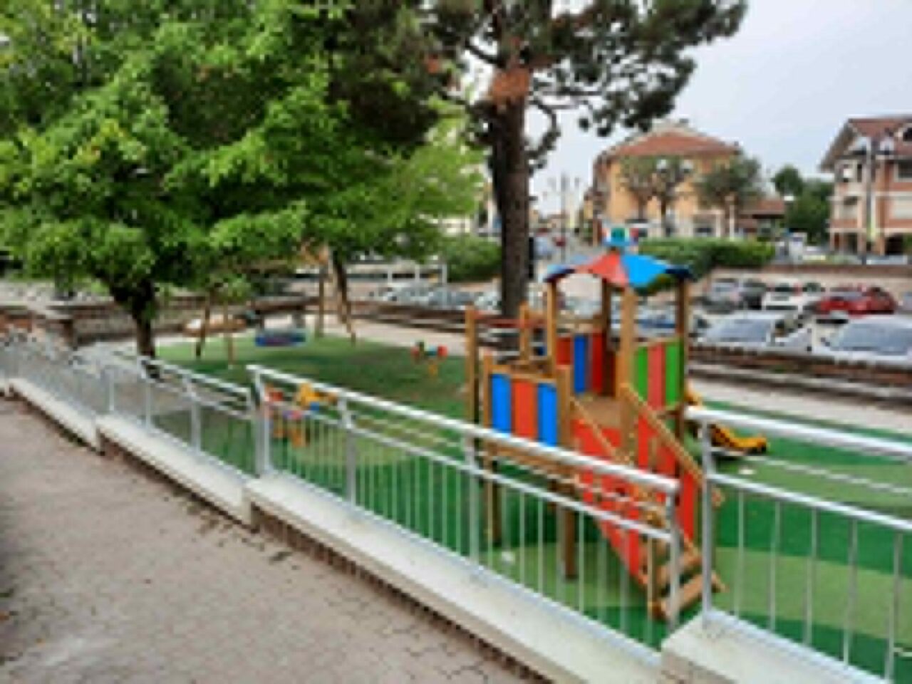 Castiglione, quasi ultimati i lavori per la sistemazione del parco giochi del centro