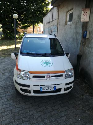 Vandalizzati due mezzi della Croce Verde, servizi  a rischio: «Contro la noia, venite a fare volontariato»