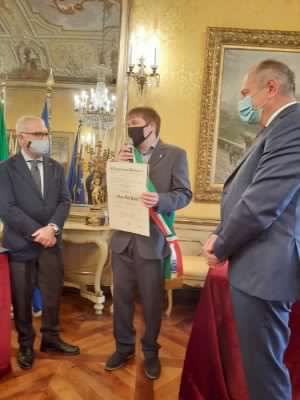 Mauro Dal Pont è stato insignito della medaglia di Cavaliere