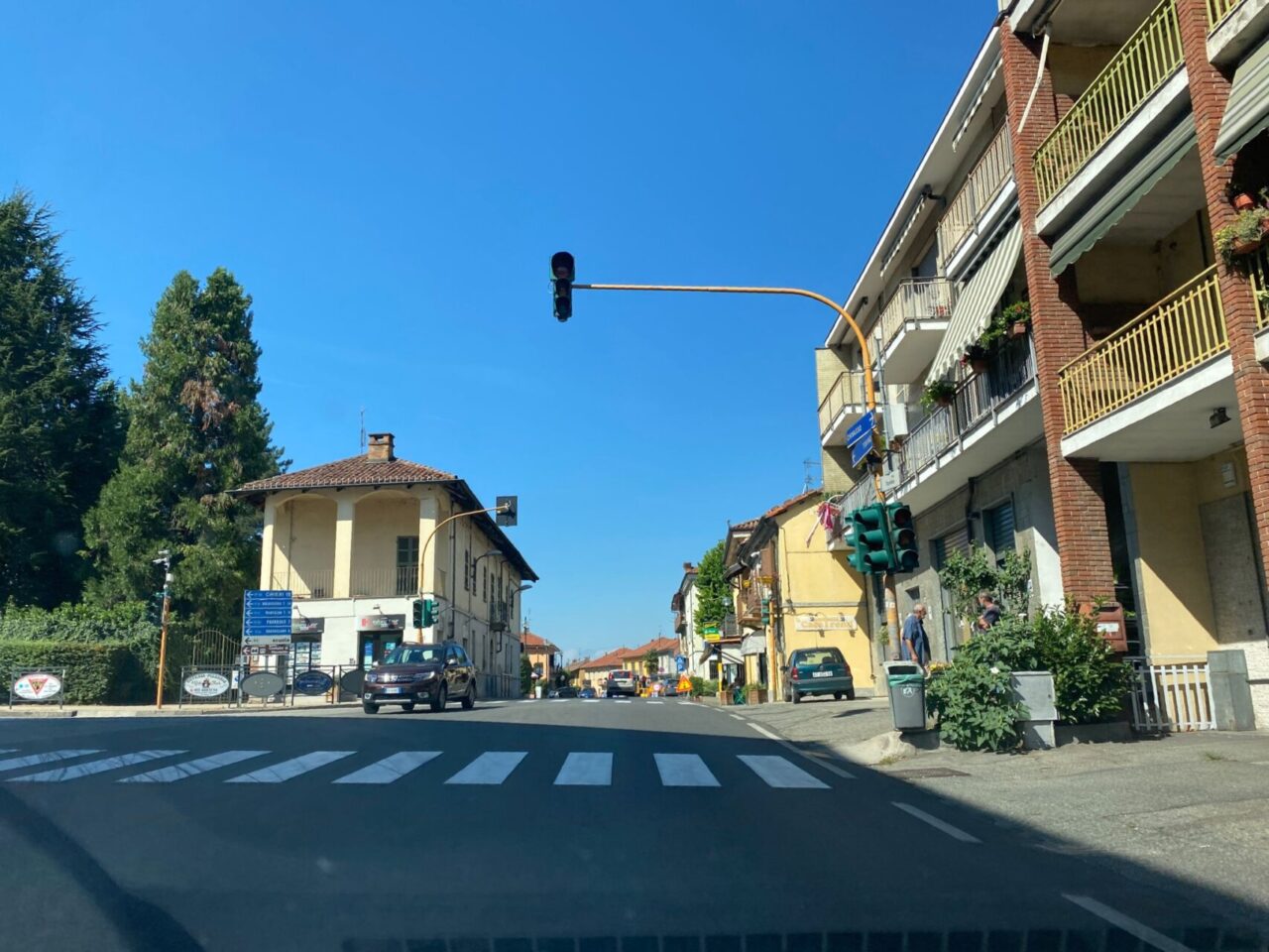 Castiglione, partito il cantiere per i nuovi marciapiedi in via Torino