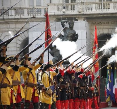 L’Aurora d’Italia:  le rievocazioni storiche a Torino  per il 315° anniversario della vittoria dell’assedio del 1706