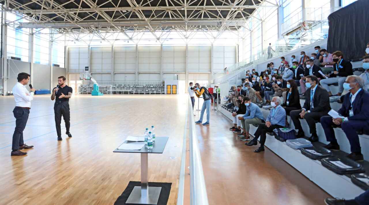 La L84 presenta la serie A nel nuovo palazzetto dello sport di Settimo. Protagonisti d'eccezione il presidente Lorenzo Bonaria e Claudio Marchisio