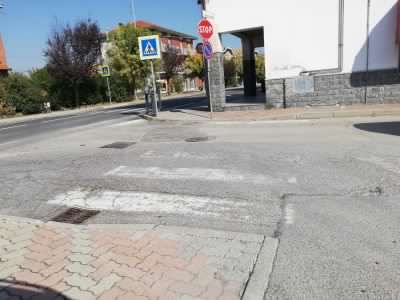 L’opposizione: “Vanno bene i grandi progetti ma prima si pensi a ridipingere le strisce pedonali”