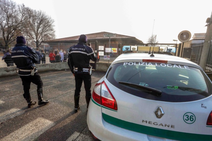 Forte di odore di gas nelle scuole, evacuati alcuni plessi 