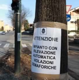Controlli stradali, due «t-red» traslocano su altri incroci: obiettivo maggiore sicurezza