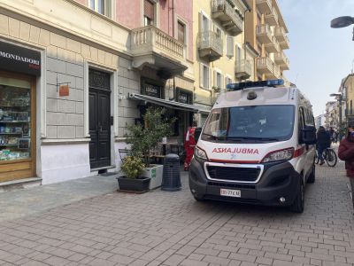 Shock in centro, uccisa da un malore durante la colazione