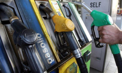 Prezzi dei carburanti: giro di vite della Guardia di Finanza nel Torinese