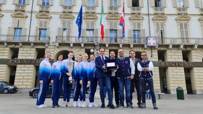 Ginnastica ritmica, le ragazze di Eurogymnica premiate in Regione per il titolo italiano di serie A2