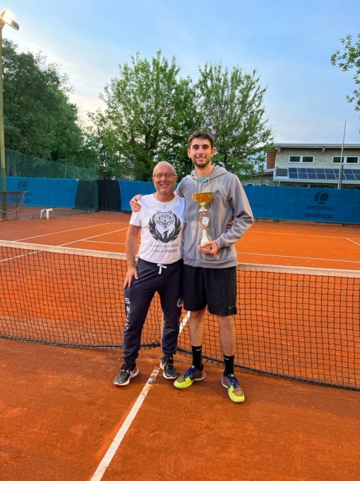 Tennis, Andrea Re vince l’Open di Verolengo