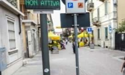 Attivati i nuovi «portali» elettronici installati  lungo la pedonale di via Roma, ormai  non ci sarà più spazio per le  violazioni