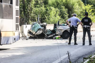 Profondo cordoglio a San Mauro per le giovani vittime dell’incidente di lunedì: il giorno delle esequie sarà proclamato il lutto cittadino