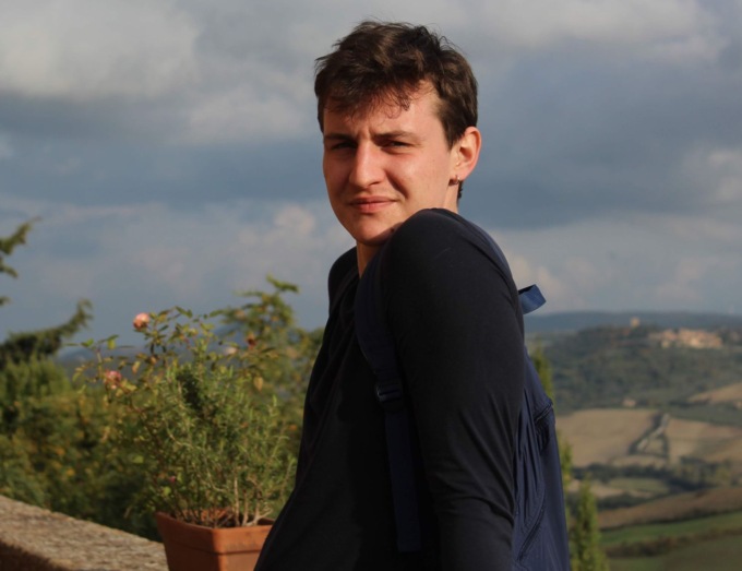 In biblioteca a Castiglione un nuovo volontario per il servizio civile