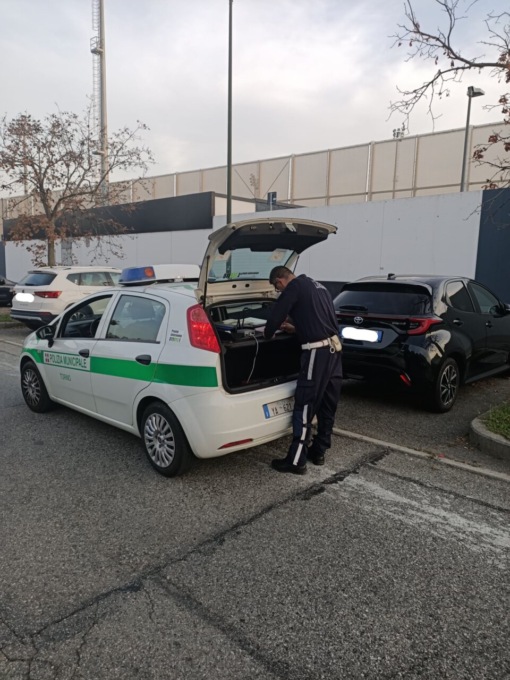 Falsa assicurazione: fermato dai Vigili scopre di essere truffato