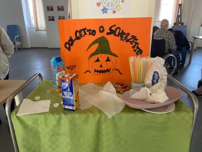 Alla Rsa Pescarito gestita da Sereni Orizzonti la festa di Halloween